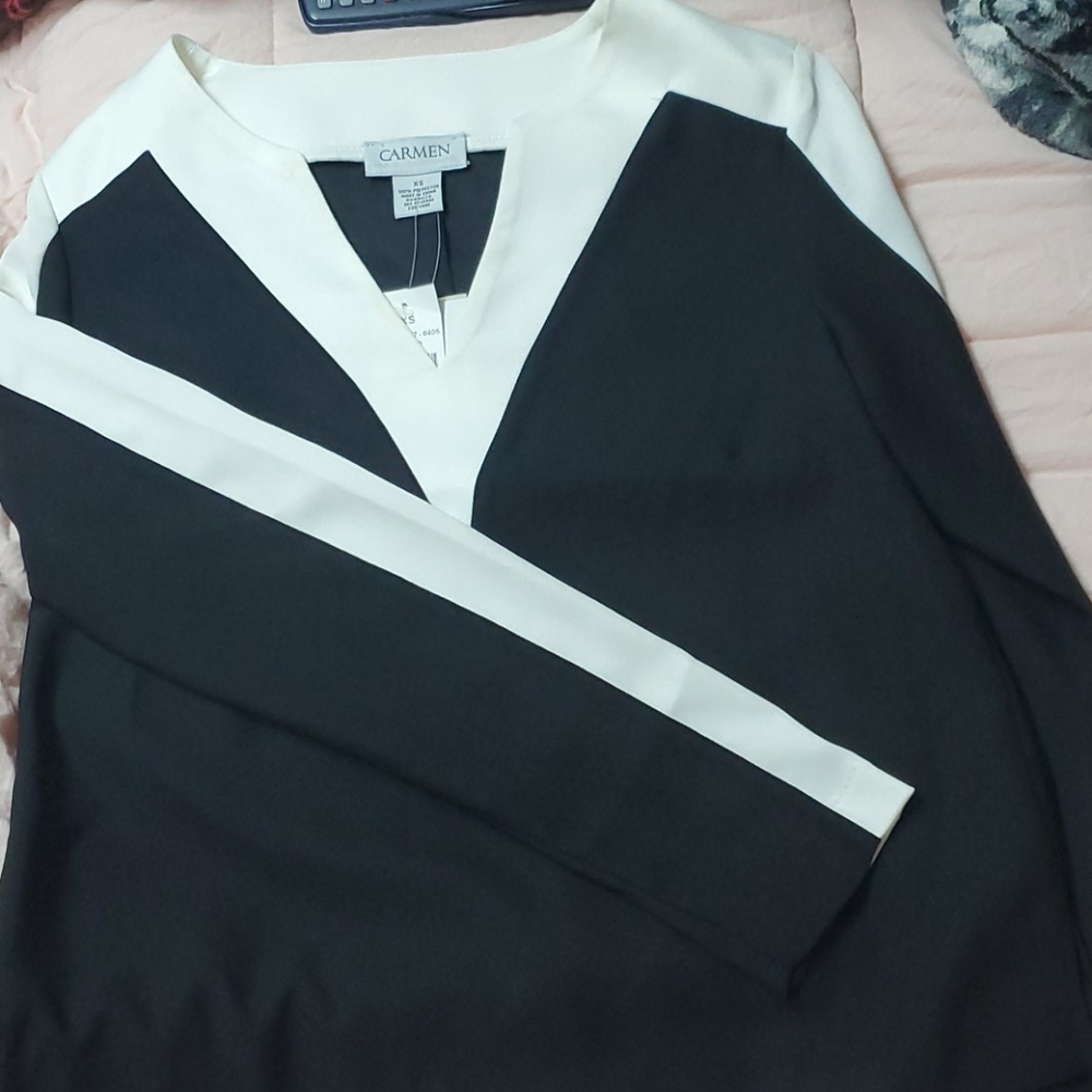 Black and white top